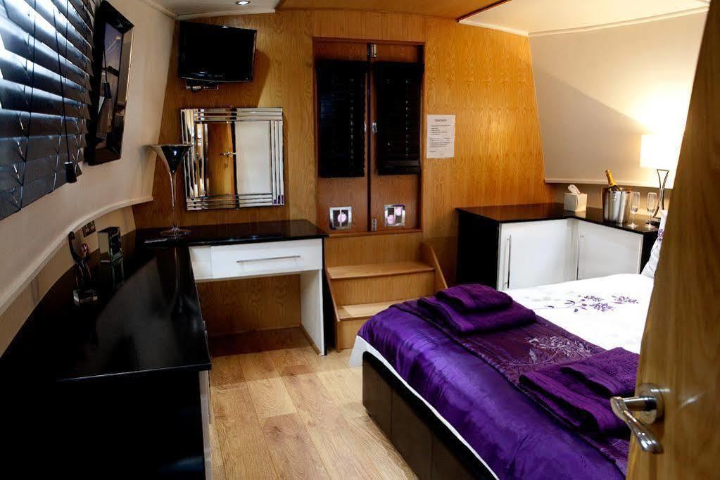 Hotel The Joker Boat Liverpool Exteriér fotografie